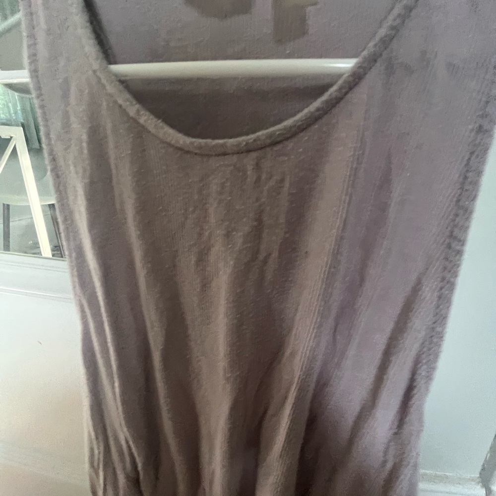 Workout top - Picture 3 of 6